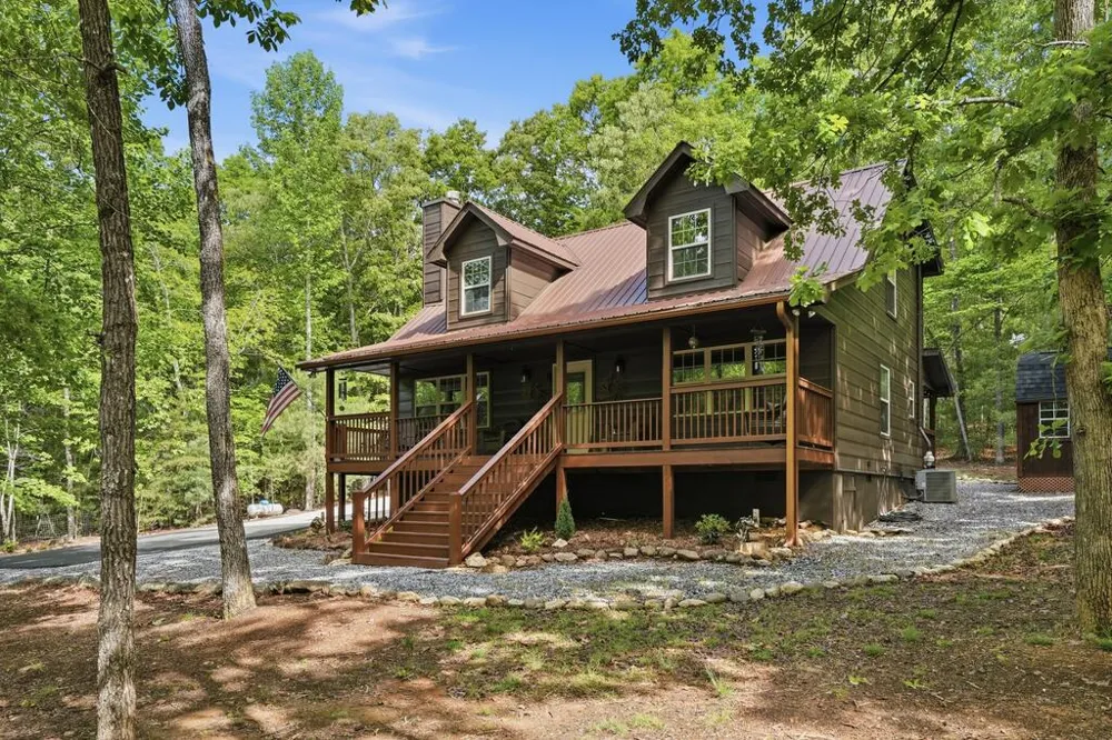 2283 Rocky Top Road Blairsville, GA 30512