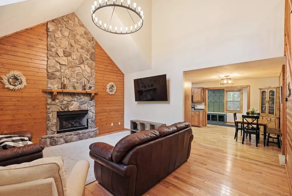 2283 Rocky Top Road Blairsville, GA 30512