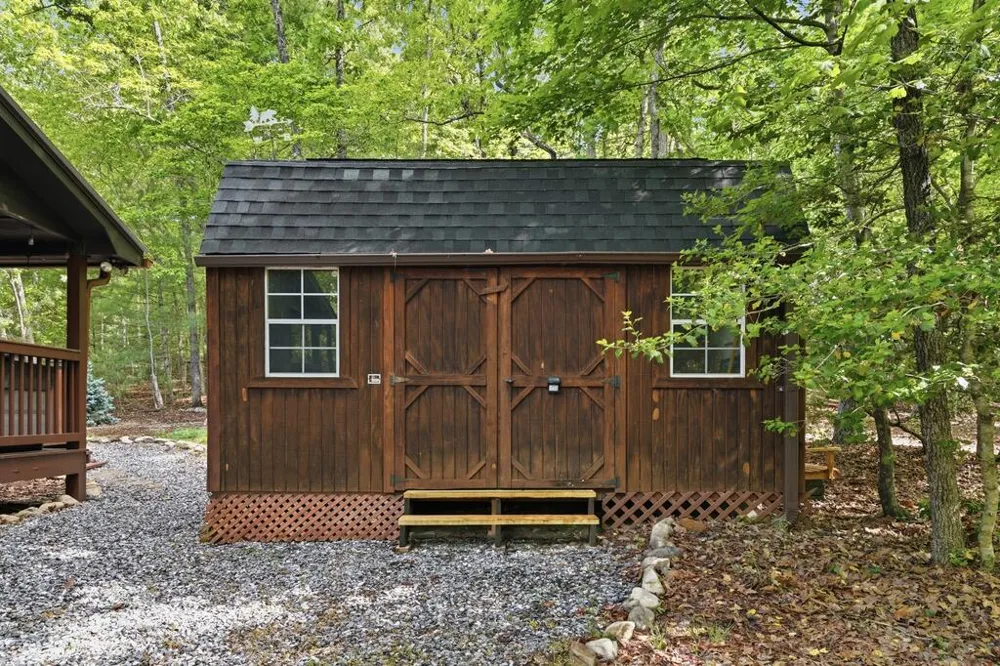 2283 Rocky Top Road Blairsville, GA 30512
