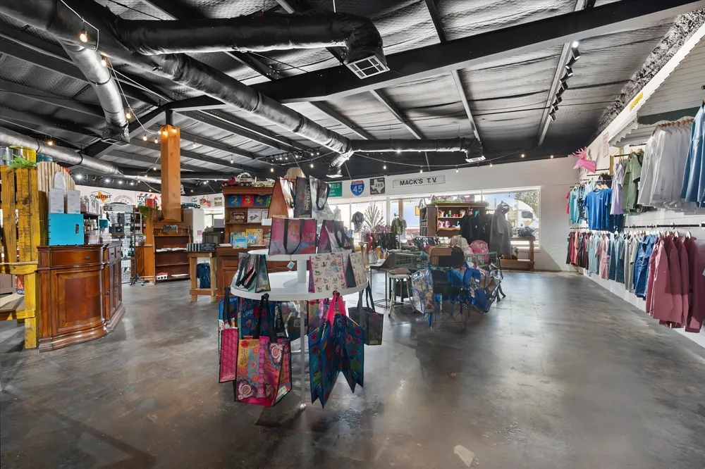 503 E Commerce Street #513 Fairfield, TX 75840