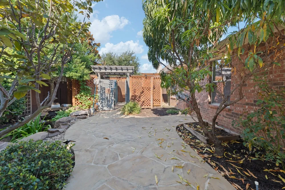 3409 Ballard Drive Grapevine, TX 76092