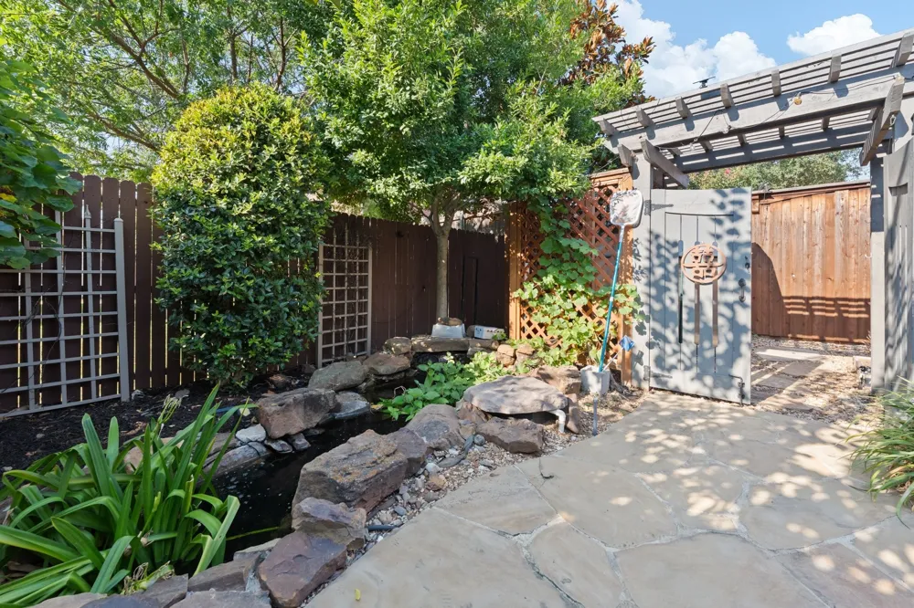 3409 Ballard Drive Grapevine, TX 76092