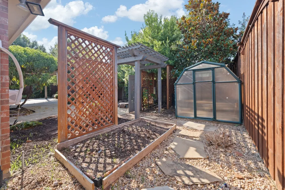 3409 Ballard Drive Grapevine, TX 76092