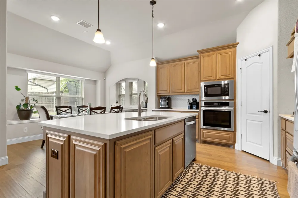 460 Country Meadows Boulevard Waxahachie, TX 75165