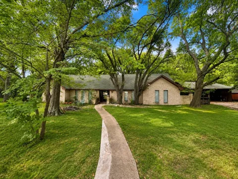 7102 S Interstate Highway 45 W #S