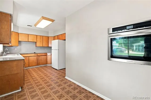 3250 Santa Anita Drive Englewood, CO 80110