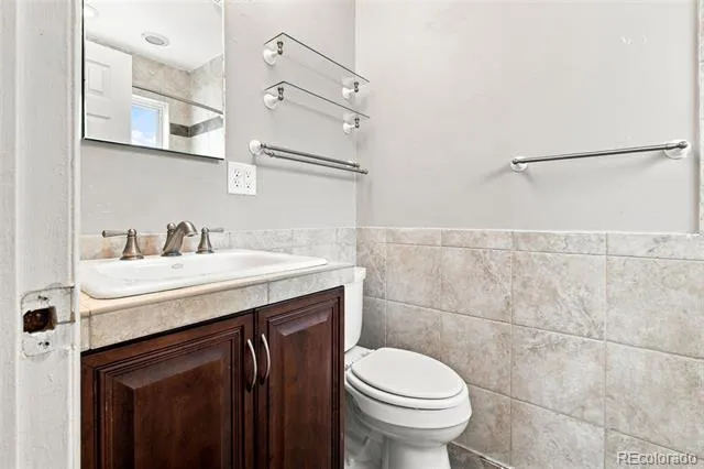 3250 Santa Anita Drive Englewood, CO 80110