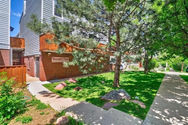 1111 Maxwell Avenue #212 Boulder, CO 80304