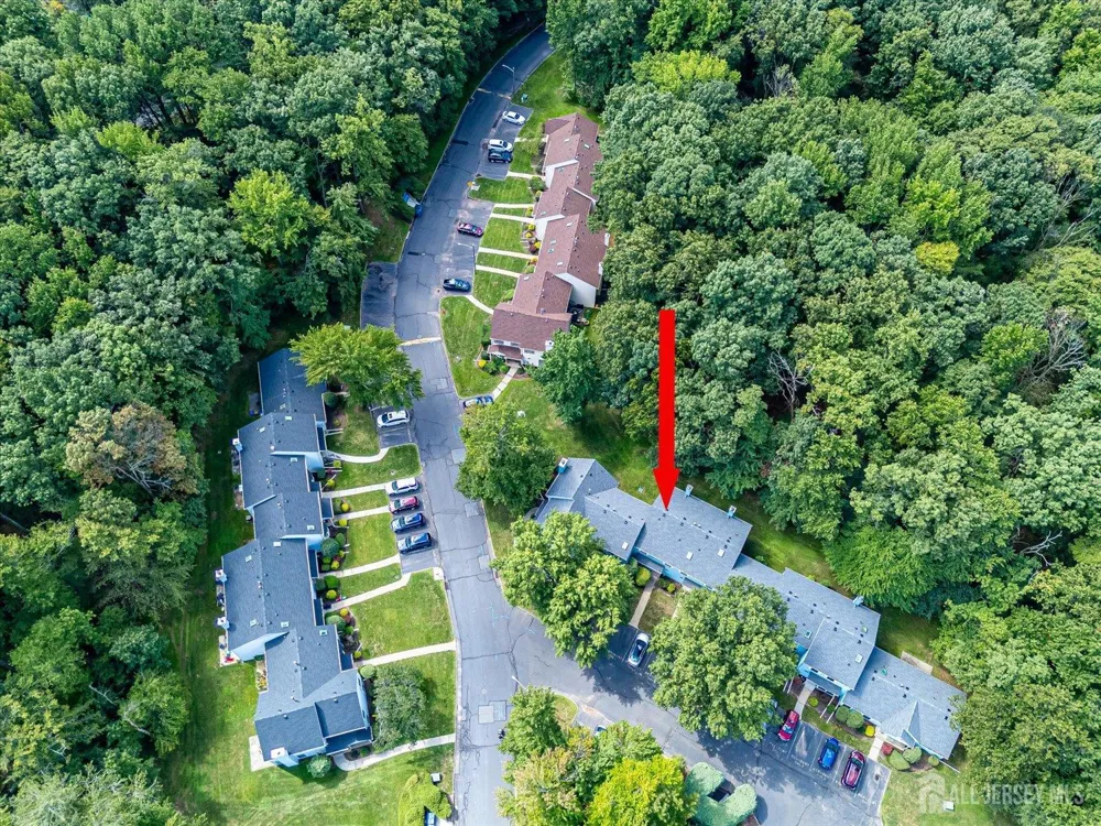 1303 Timber Oaks Road Edison, NJ 08820