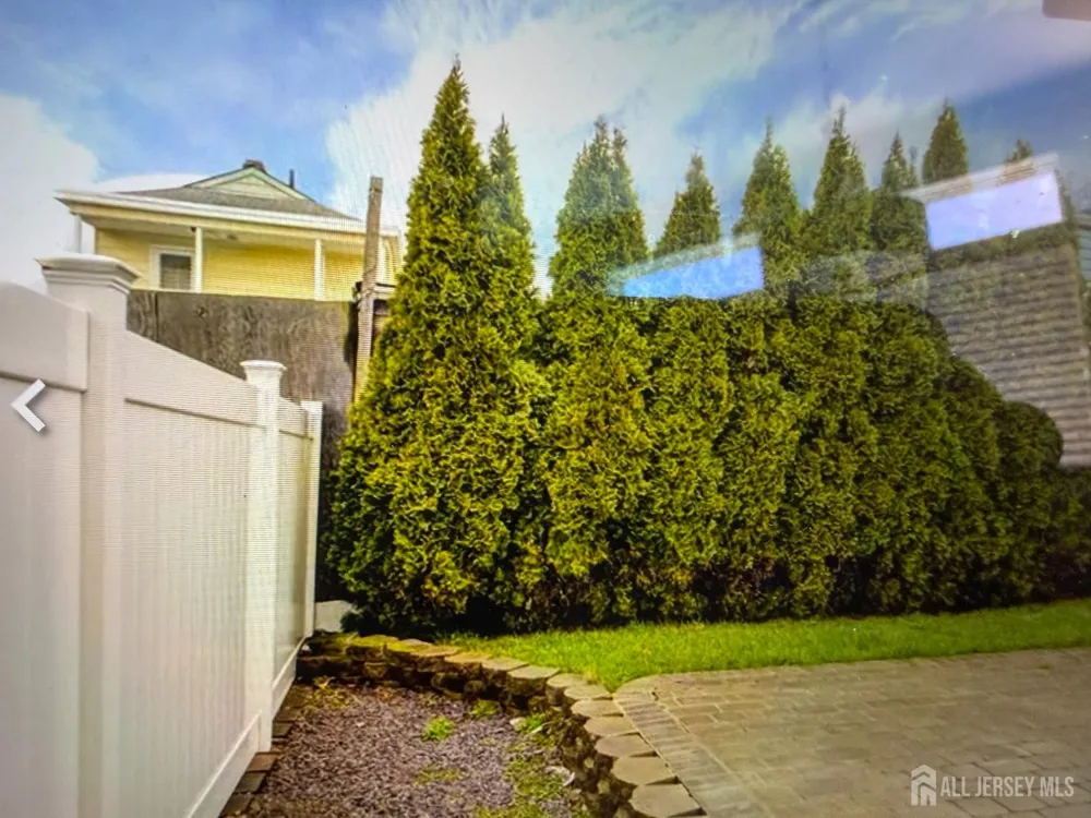 339 Jeffries Street Perth Amboy, NJ 08861