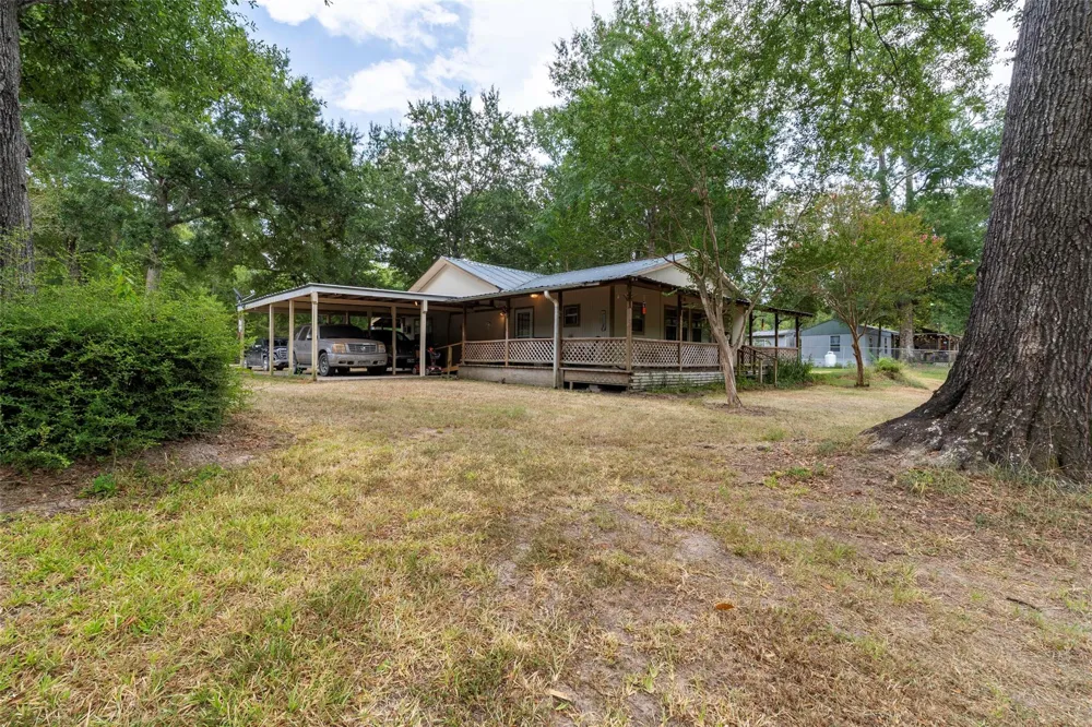 846 Bentwood Bend Livingston, TX 77351