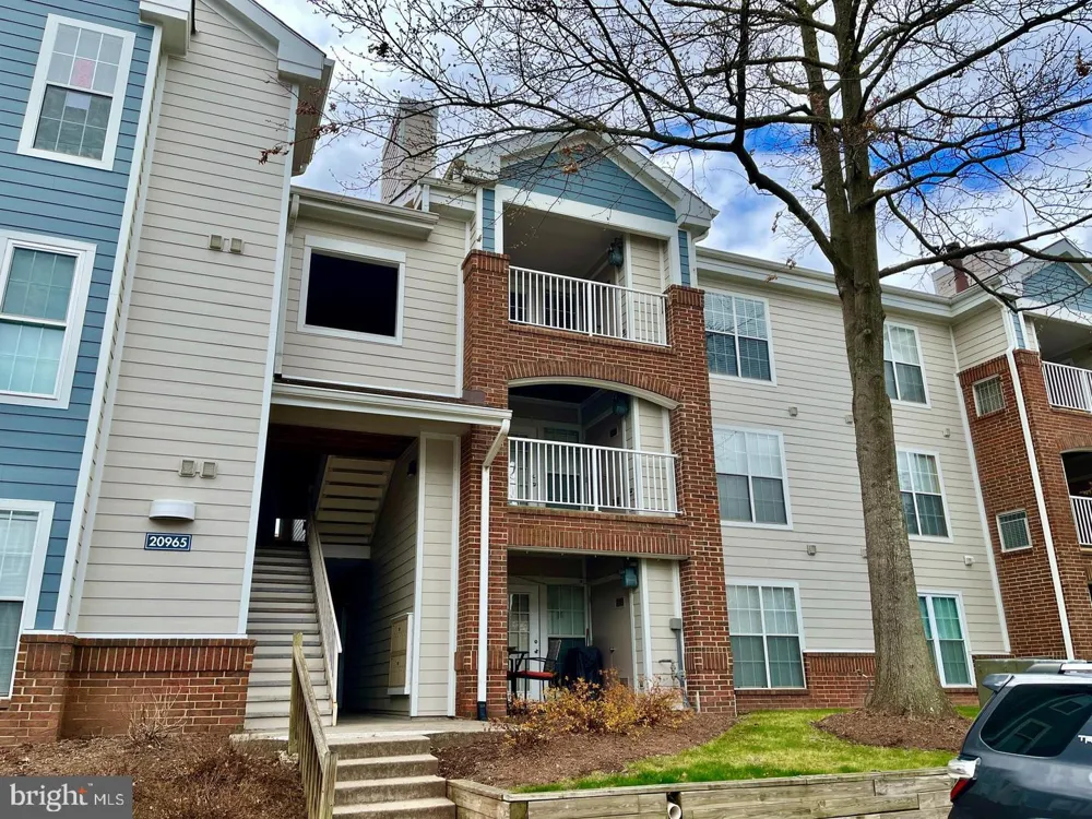 20965 TIMBER RIDGE TERRACE #204 Ashburn, VA 20147