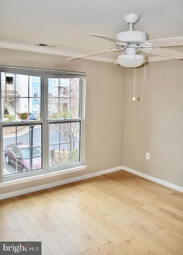 20965 TIMBER RIDGE TERRACE #204 Ashburn, VA 20147