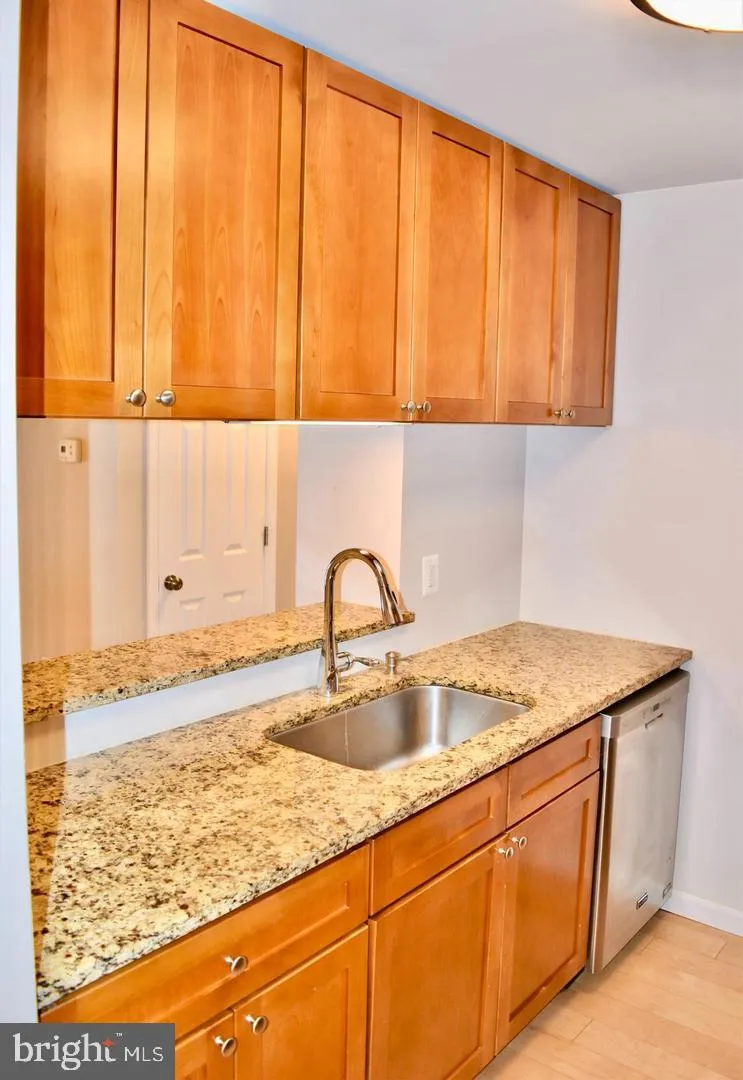 20965 TIMBER RIDGE TERRACE #204 Ashburn, VA 20147