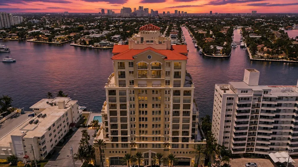 209 Birch Road #1002 Fort Lauderdale, FL 33304