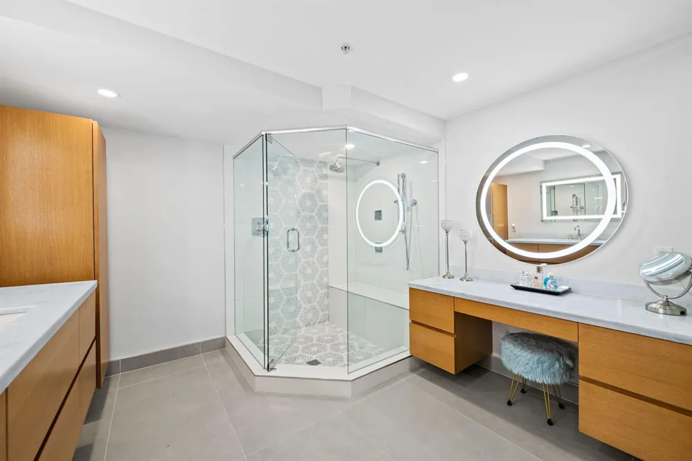 209 Birch Road #1002 Fort Lauderdale, FL 33304