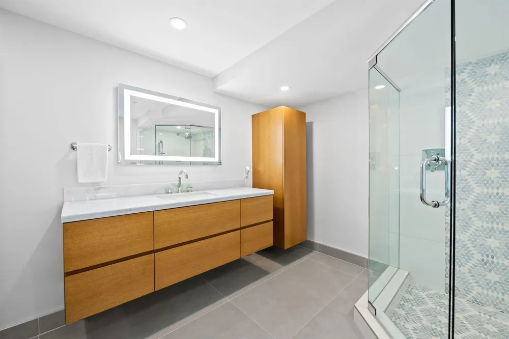 209 Birch Road #1002 Fort Lauderdale, FL 33304