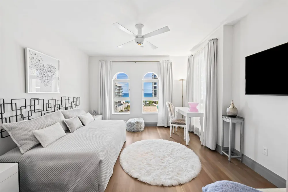 209 Birch Road #1002 Fort Lauderdale, FL 33304