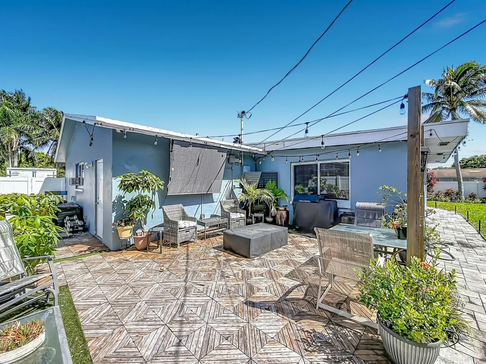 3801 NE 4th Avenue Pompano Beach, FL 33064