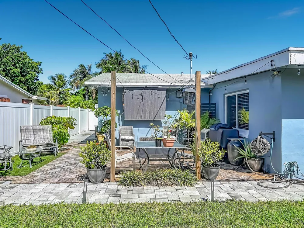 3801 NE 4th Avenue Pompano Beach, FL 33064