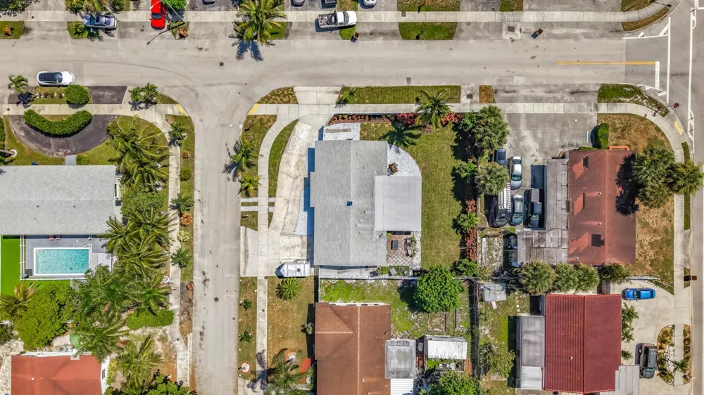 3801 NE 4th Avenue Pompano Beach, FL 33064