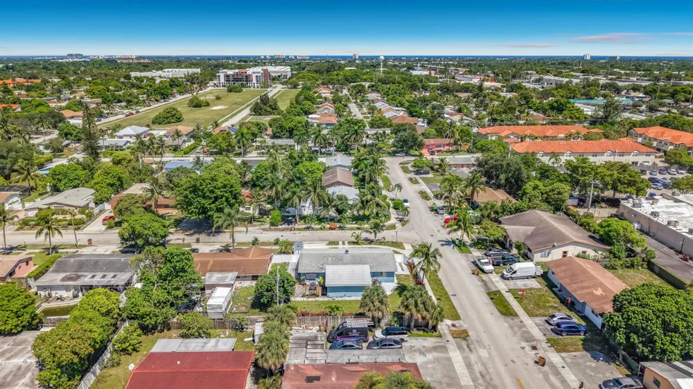 3801 NE 4th Avenue Pompano Beach, FL 33064