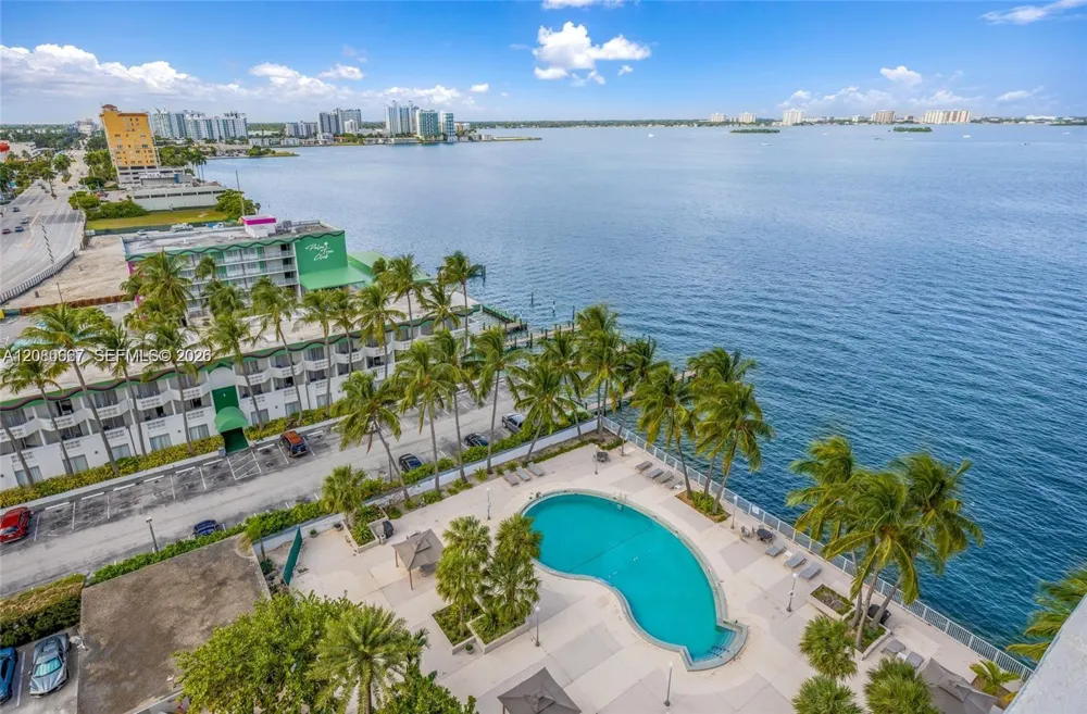 1865 79th St Cswy #14D North Bay Village, FL 33141