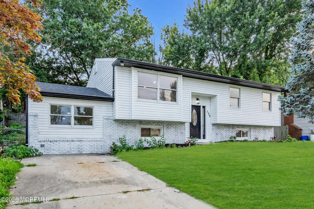 120 Moore Street Woodbury Heights, NJ 08097