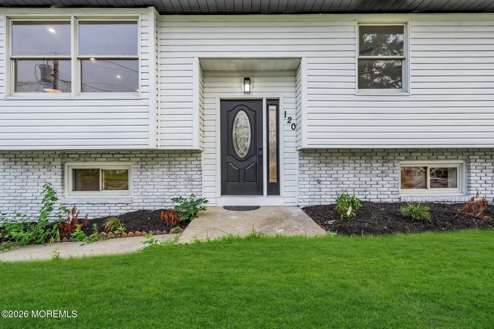 120 Moore Street Woodbury Heights, NJ 08097