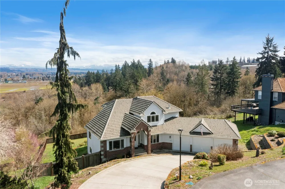 5805 51st Ave CT E Tacoma, WA 98443