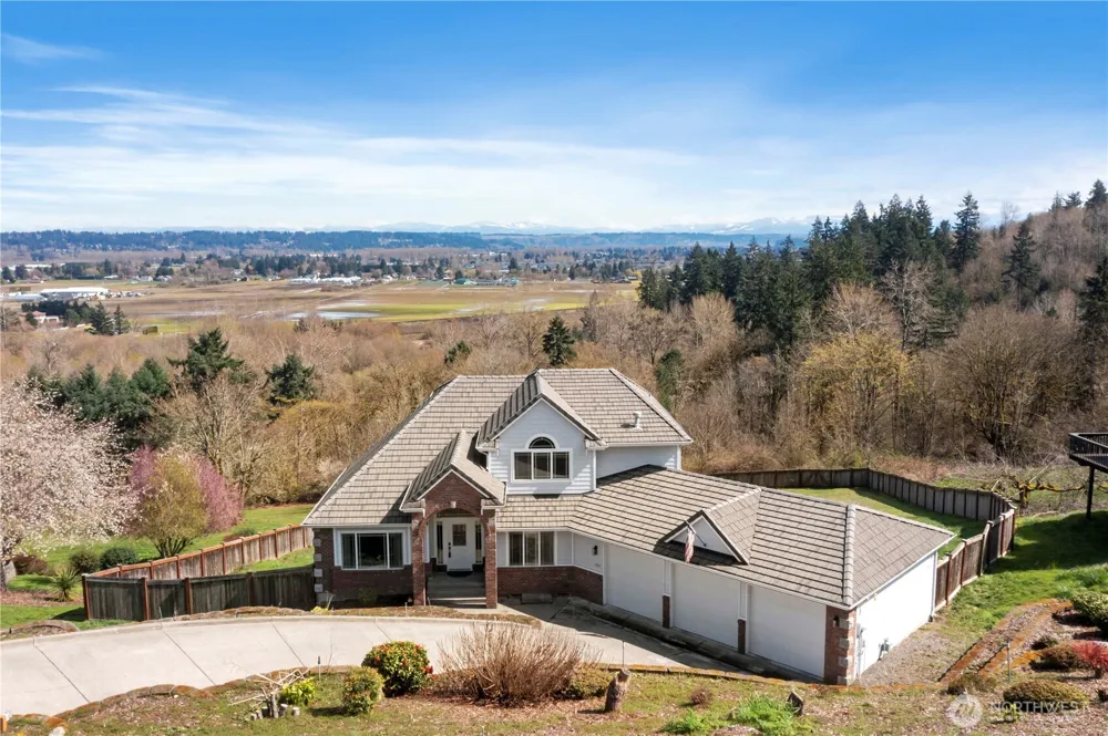 5805 51st Ave CT E Tacoma, WA 98443