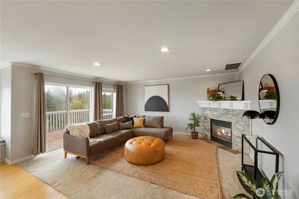 5805 51st Ave CT E Tacoma, WA 98443