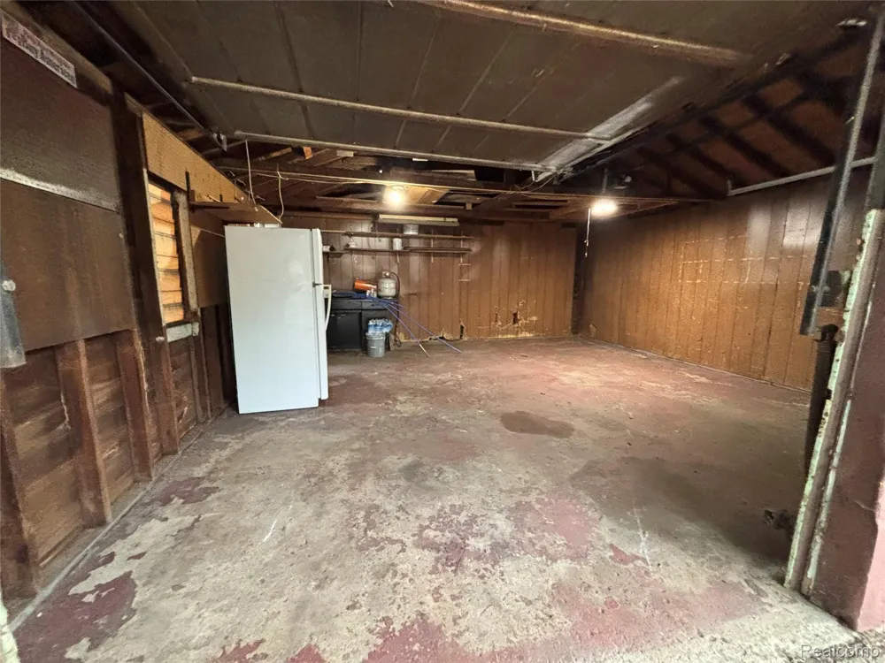24302 Lehigh Street Dearborn Heights City, MI 48125