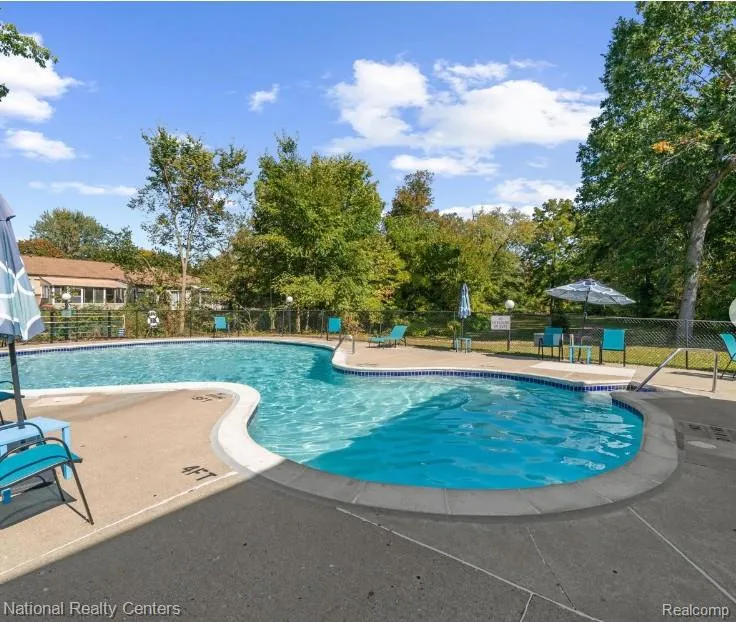 61315 Heritage Boulevard #4 South Lyon City, MI 48178