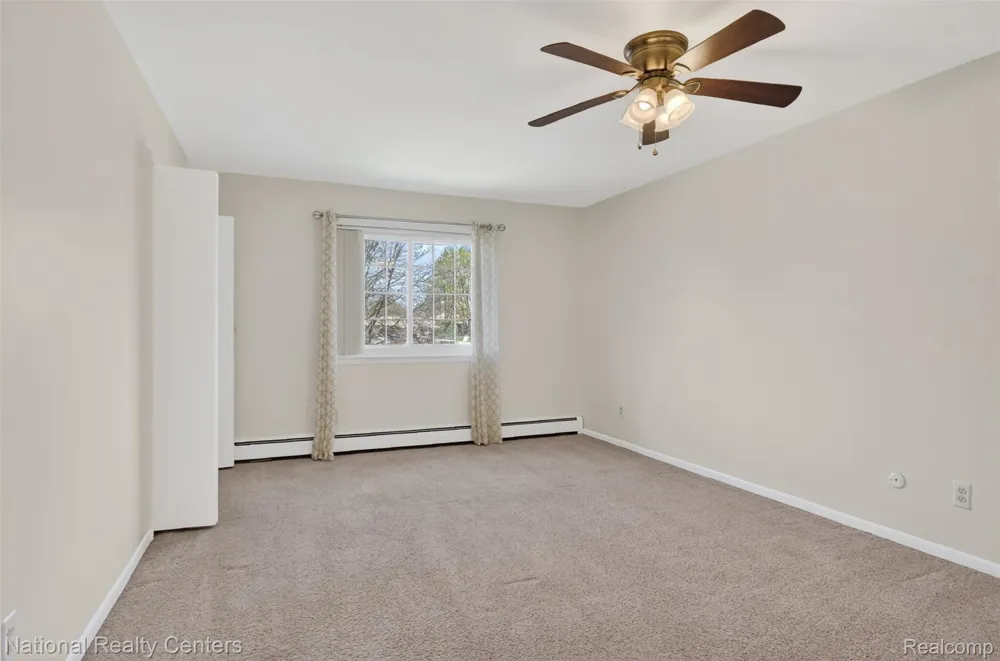 61315 Heritage Boulevard #4 South Lyon City, MI 48178