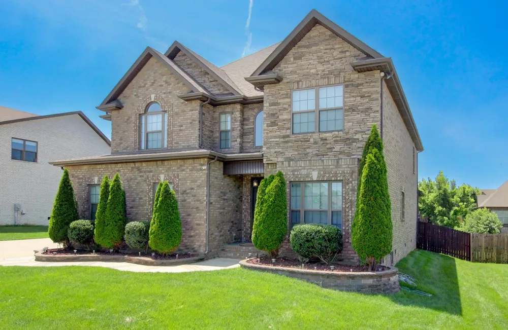 2616 Browning Way Clarksville, TN 37043