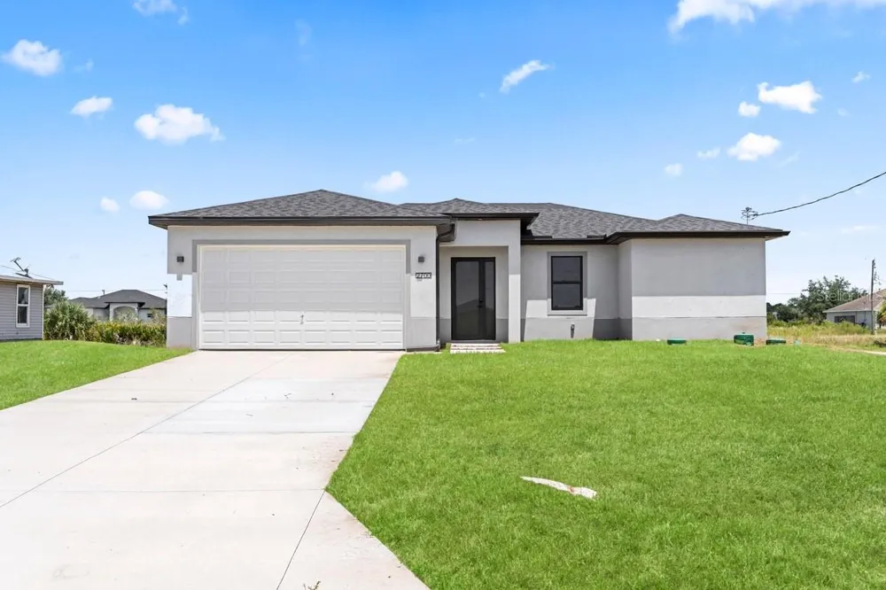 2700 69TH ST W Lehigh Acres, FL 33971