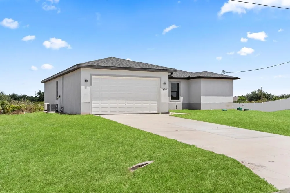 2700 69TH ST W Lehigh Acres, FL 33971