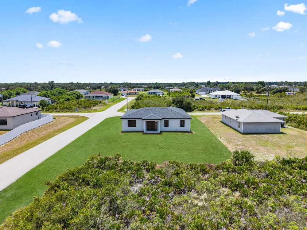 2700 69TH ST W Lehigh Acres, FL 33971