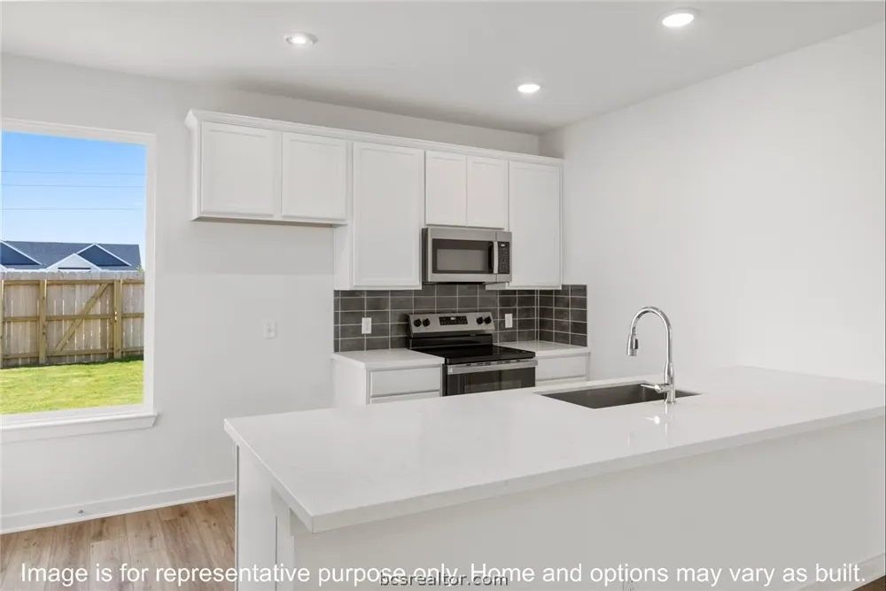 10523 Berry Branch Lane Bryan, TX 77845