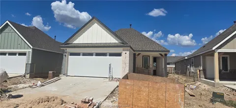 904 Lady Bird Lane