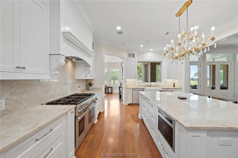 5108 Inverness Drive Bryan, TX 77802