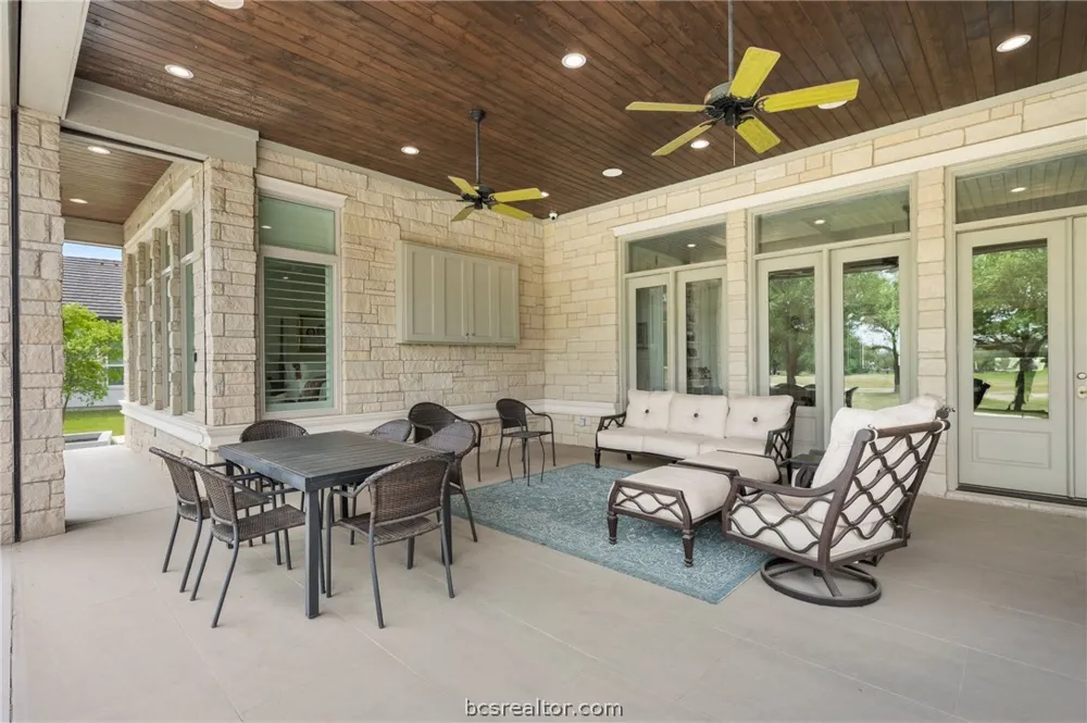 5108 Inverness Drive Bryan, TX 77802