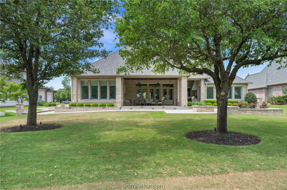 5108 Inverness Drive Bryan, TX 77802