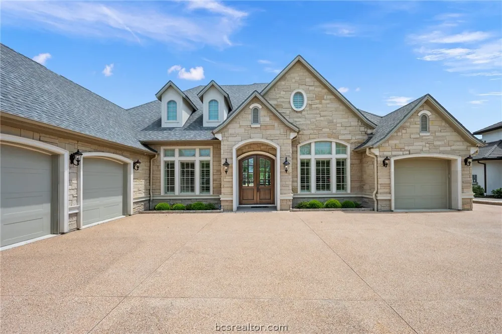 5108 Inverness Drive Bryan, TX 77802