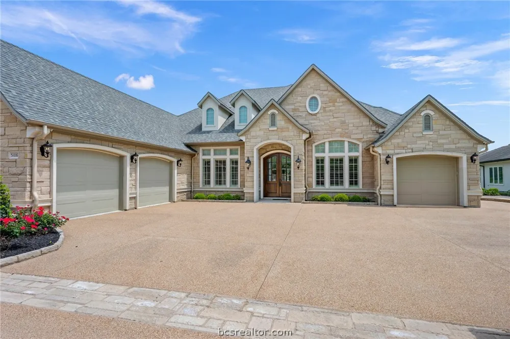 5108 Inverness Drive Bryan, TX 77802