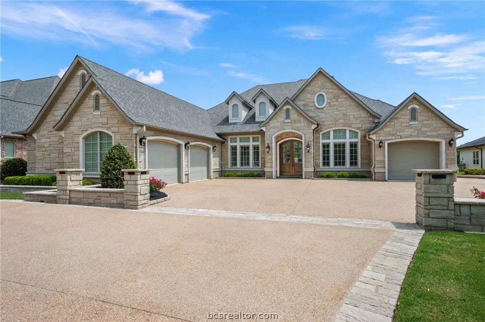 5108 Inverness Drive Bryan, TX 77802