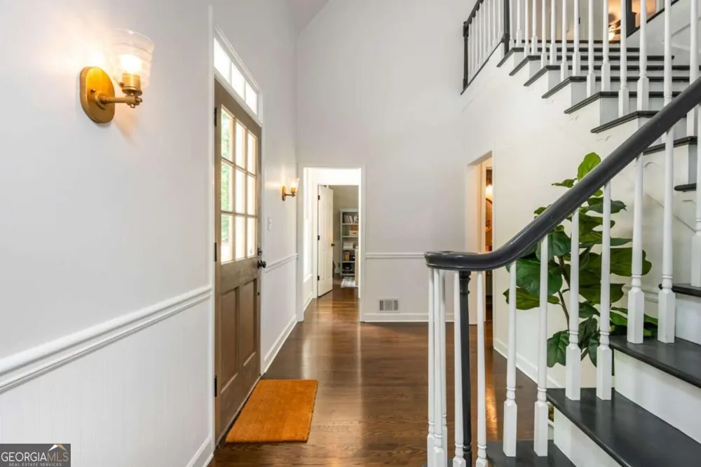 1250 Northcliff TRCE Roswell, GA 30076