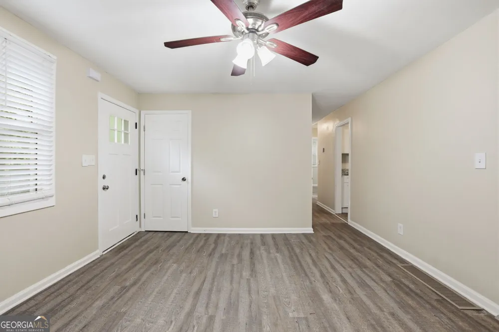 815 Bonneville TER NW Atlanta, GA 30331