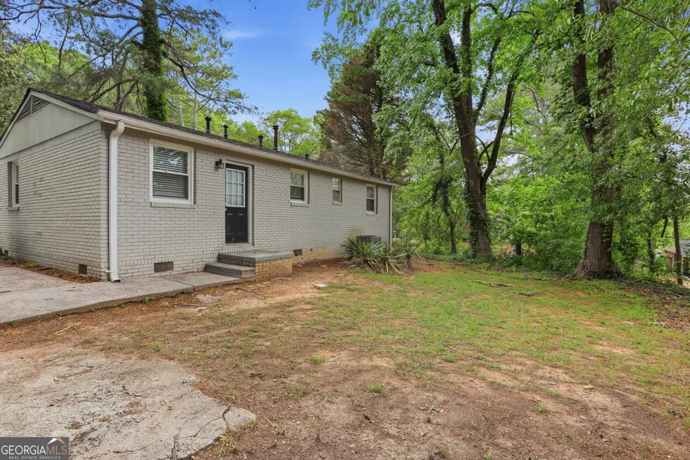 815 Bonneville TER NW Atlanta, GA 30331